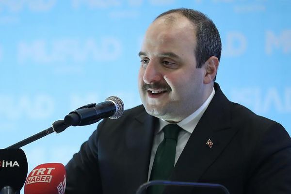 Varank: Akıllı teknolojileri geliştiren KOBİ'lere ilk kez devlet olarak destek sağlayacağız