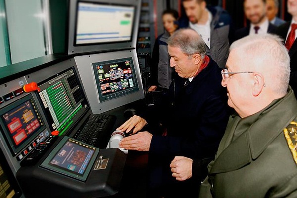 Bakan Akar, Gökbey'in turboşaft motorunu test etti