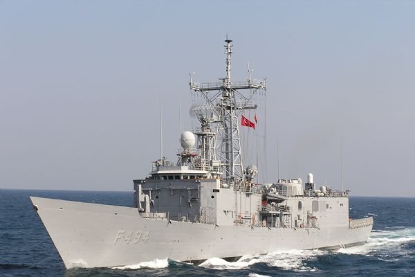 TCG Gökçeada Fırkateyni Katar'da