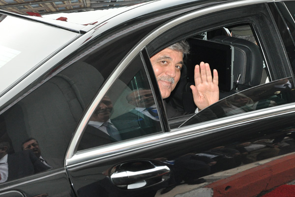 Abdullah Gül’den suikast iddialarına yanıt