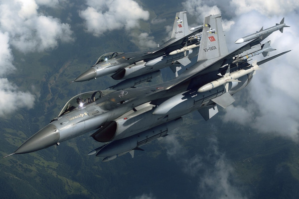 Kuzey Irak’ta PKK sığınaklarına hava harekatı