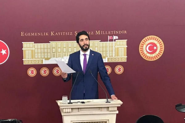 Saadet Partisi'nden hükümete atama eleştirisi: Dün FETÖ bugün mülakat