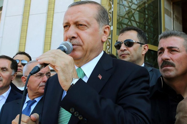 Erdoğan'dan müteahhitlere tepki