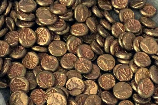 Antalya'da 230 sahte sikke ele geçirildi