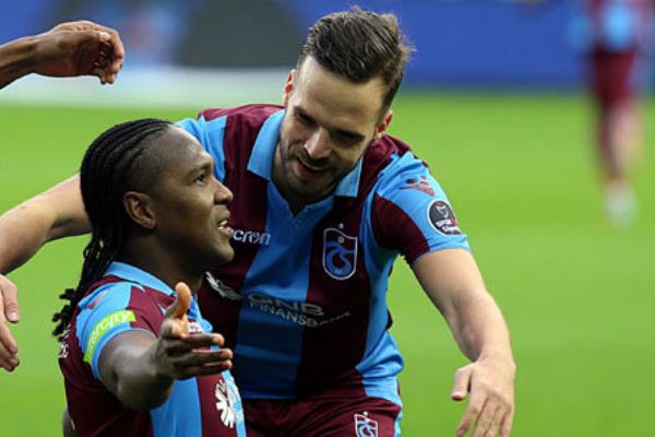 Trabzonspor'da Novak sakatlandı