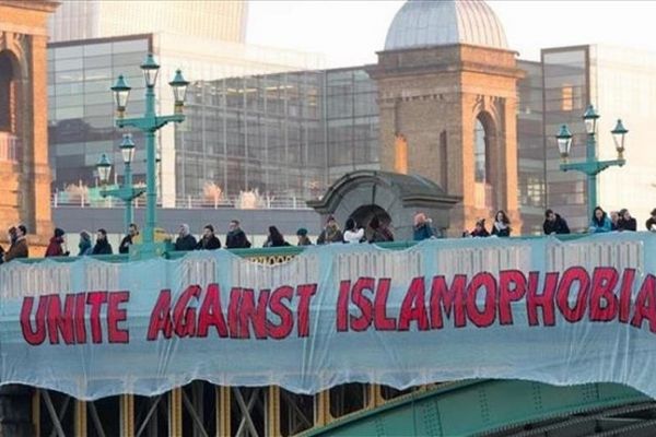 Dünya Başörtüsü Günü İngiltere'de kutlandı