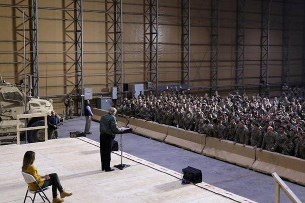 Trump'ın ziyaret ettiği üsse füze saldırısı son anda engellendi