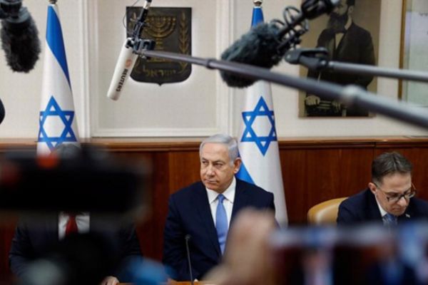 İsrail, Gazze sınırına metal duvar örmeye başladı