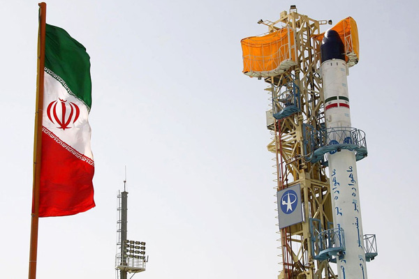 İran'da Uzay Araştırmaları Merkezi'ndeki yangında 3 bilim insanı öldü