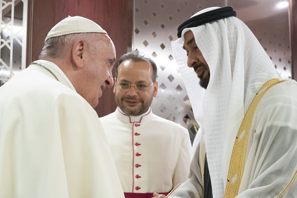 Papa Arap Yarımadası'na tarihi ziyaret gerçekleştirdi