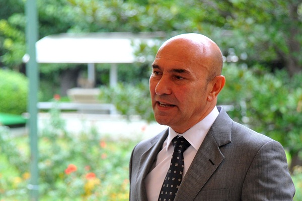 CHP'nin İzmir Adayı Tunç Soyer, babası üzerinden yapılan eleştirilere yanıt verdi