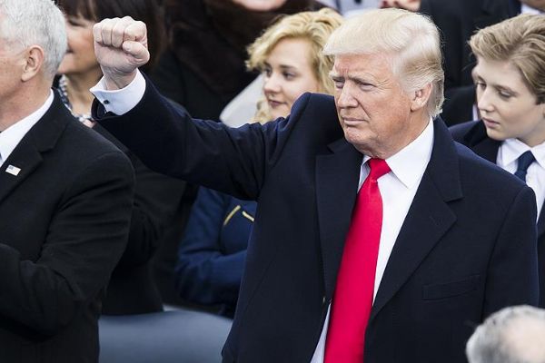Trump'ın göreve başlama törenine ilişkin belge talebi iddiası
