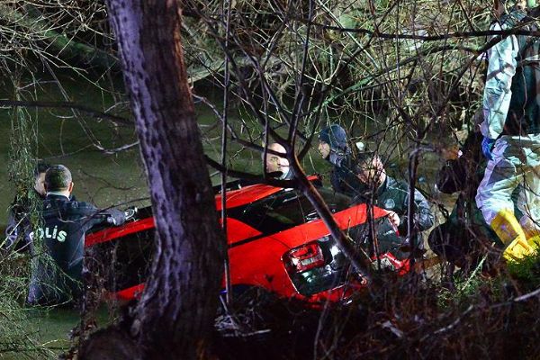 Çanakkale'de derede kaybolan otomobilde 4 gençten 3'ünün cesedi bulundu