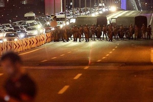 Köprüde 'vur' emri veren darbeci binbaşı suçunu inkar etti