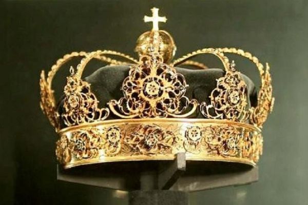 İsveç'te çalınan kraliyet hazinesi çöpte bulundu