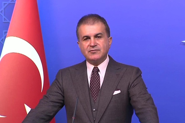 AK Parti'den Macron'a tepki