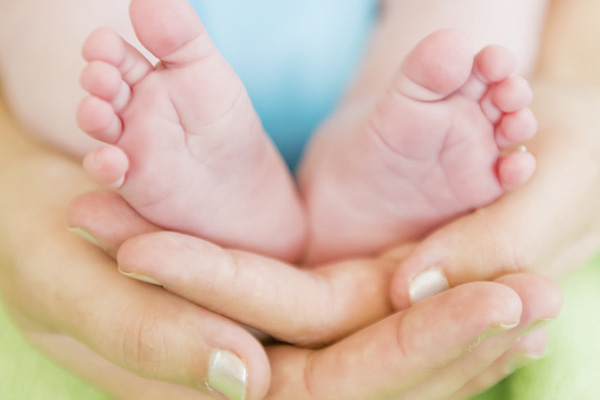 Anti-natalizm: 'Böyle bir dünyaya bebek getirmek zalimlik' düşüncesi