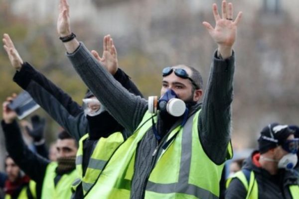 Sarı Yeleklilerin kurucusu siyasi parti kuruyor