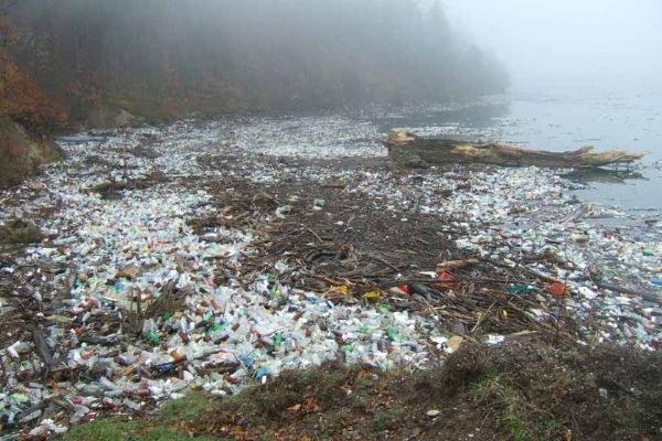 Kimyasal işlemle plastik atıklar temiz yakıta dönüştürüldü