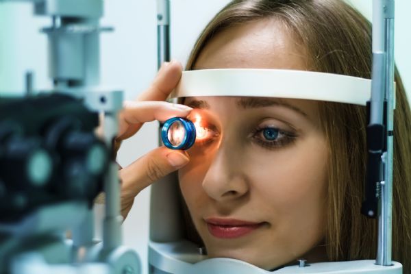 Trifokal lens tedavisi ile görme bozuklukları ortadan kalkacak