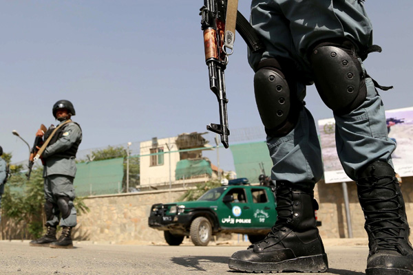 Afganistan'da Taliban saldırısı: 8 ölü