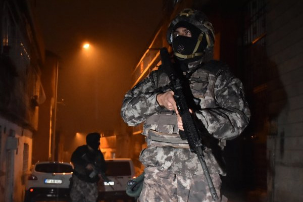 Gaziantep'te torbacılara operasyon: 12 gözaltı