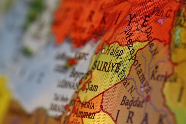 Deyrizor'da IŞİD-YPG/PKK çatışması yeniden başladı