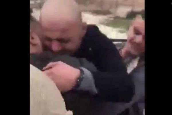 İsrail'in 20 sene önce tutukladığı Filistinli genç ailesine kavuştu