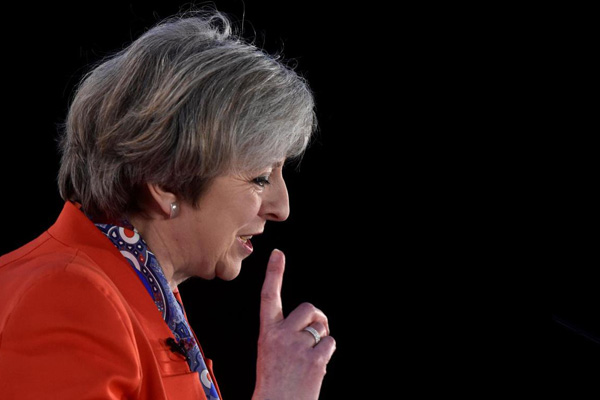 Theresa May, ''Brexit çıkmazı'' içinde