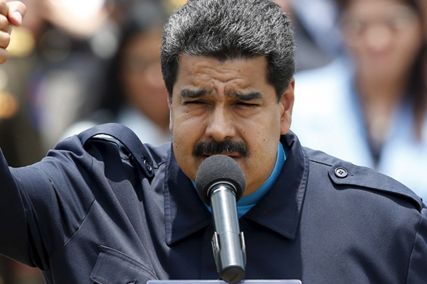 Maduro: Askeri müdahale tehditleri dinsin