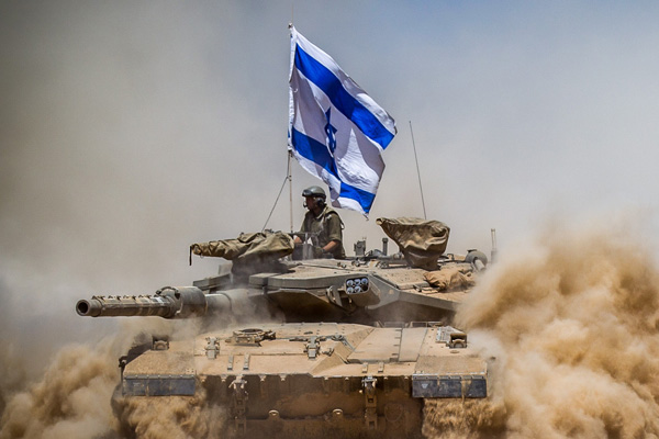 İsrail Suriye’ye tanklarla saldırdı