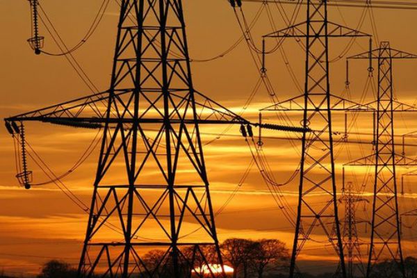 Afganistan'ın Tacikistan'dan satın aldığı elektrik azaldı