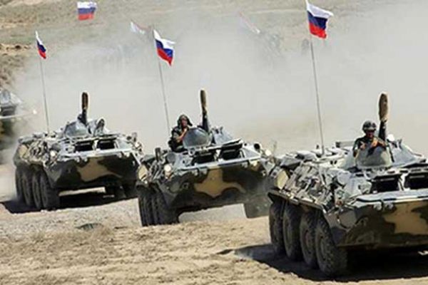 Ruslar Ukrayna sınırında