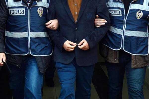 FETÖ'nün 2 kritik ismi yakalandı