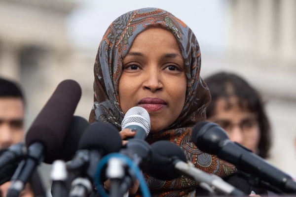 Anti-semitizm tartışmasında İlhan Omar'dan Trump'a cevap