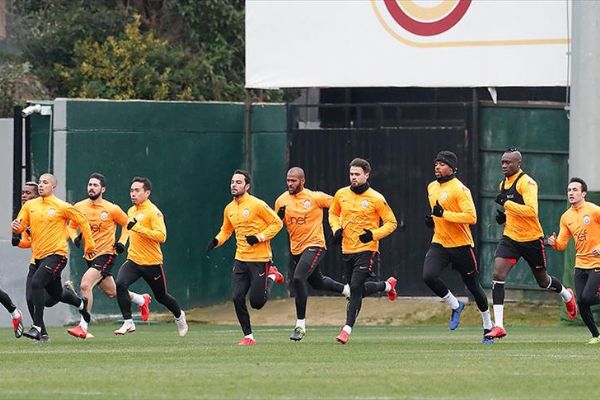 Galatasaray, Benfica ile karşı karşıya gelecek