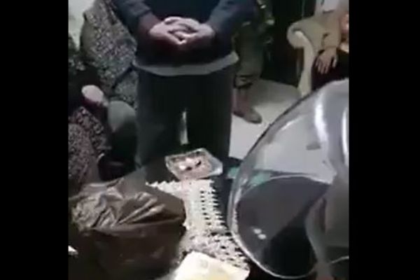 İsrail askeri Filistinlilerin parasını çaldı