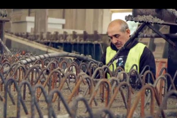 Yunanistan'daki krizle baş eden firmalar