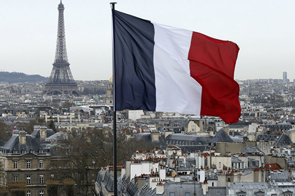 Fransa'nın Roma büyükelçisi görevine döndü