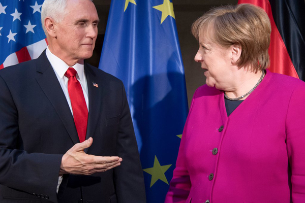 Pence ve Merkel İran konusunda tartıştı