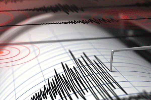 Ege Denzi'nde 4.2 büyüklüğünde deprem