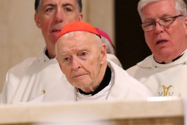 Tacizle suçlanan Başpiskopos hakkında karar verildi