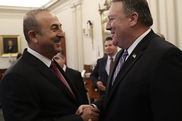 Bakan Çavuşoğlu mevkidaşı Pompeo ile görüştü