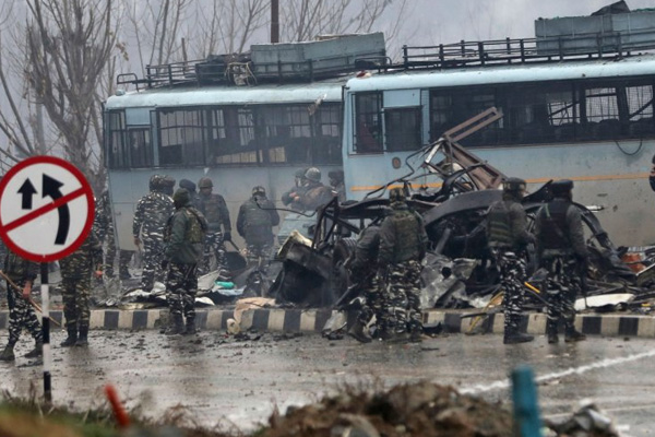 Keşmir saldırısı sonrası şiddet olaylarında artış
