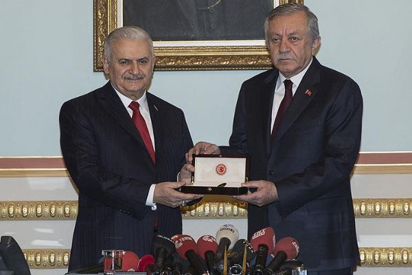 TBMM Başkanı Yıldırım görevini Adan'a devretti