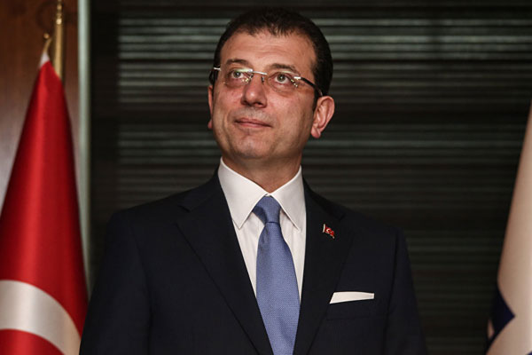 “Aday olan kişi o şehirle flört etmeli”