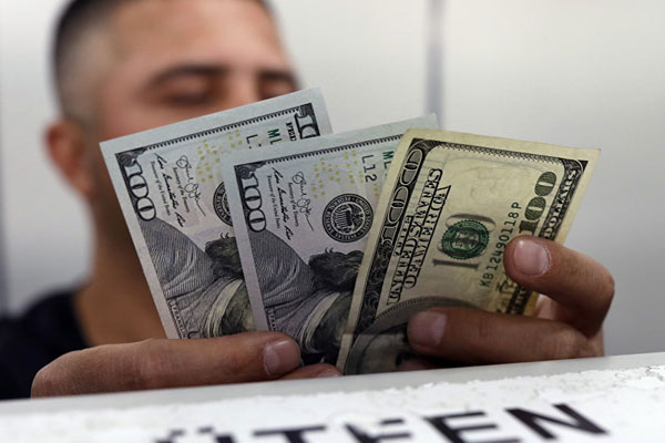 Dolar yeniden yükselişe geçti