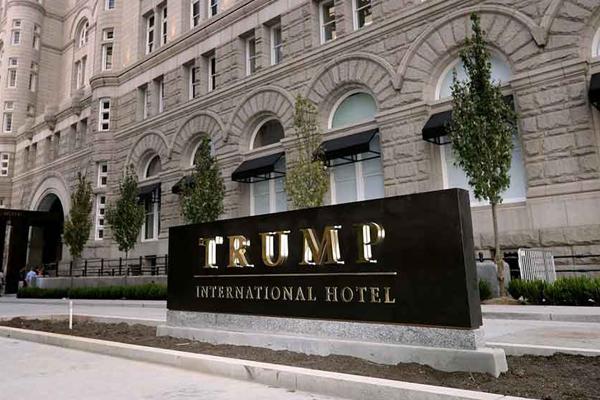 'Eski vali Trump'ın otelinde 22 bin dolar harcadı'