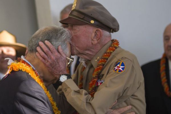 Japon havayolu şirketleri emekli pilotları işe alacak