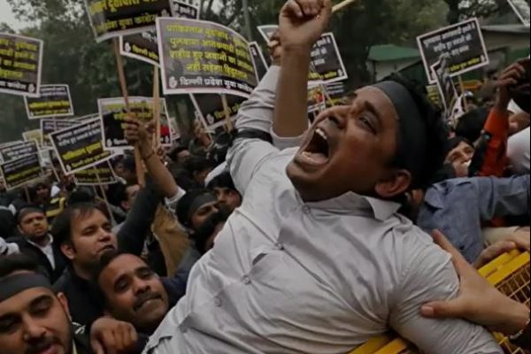 Keşmir saldırısı toplumsal şiddeti tırmandırdı